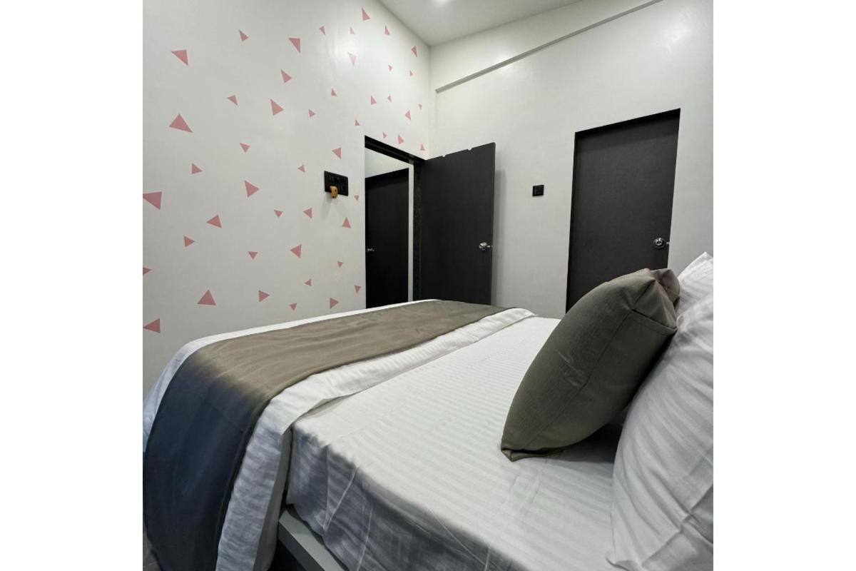 Hotel Sadhana Executive Dāpoli Exteriér fotografie