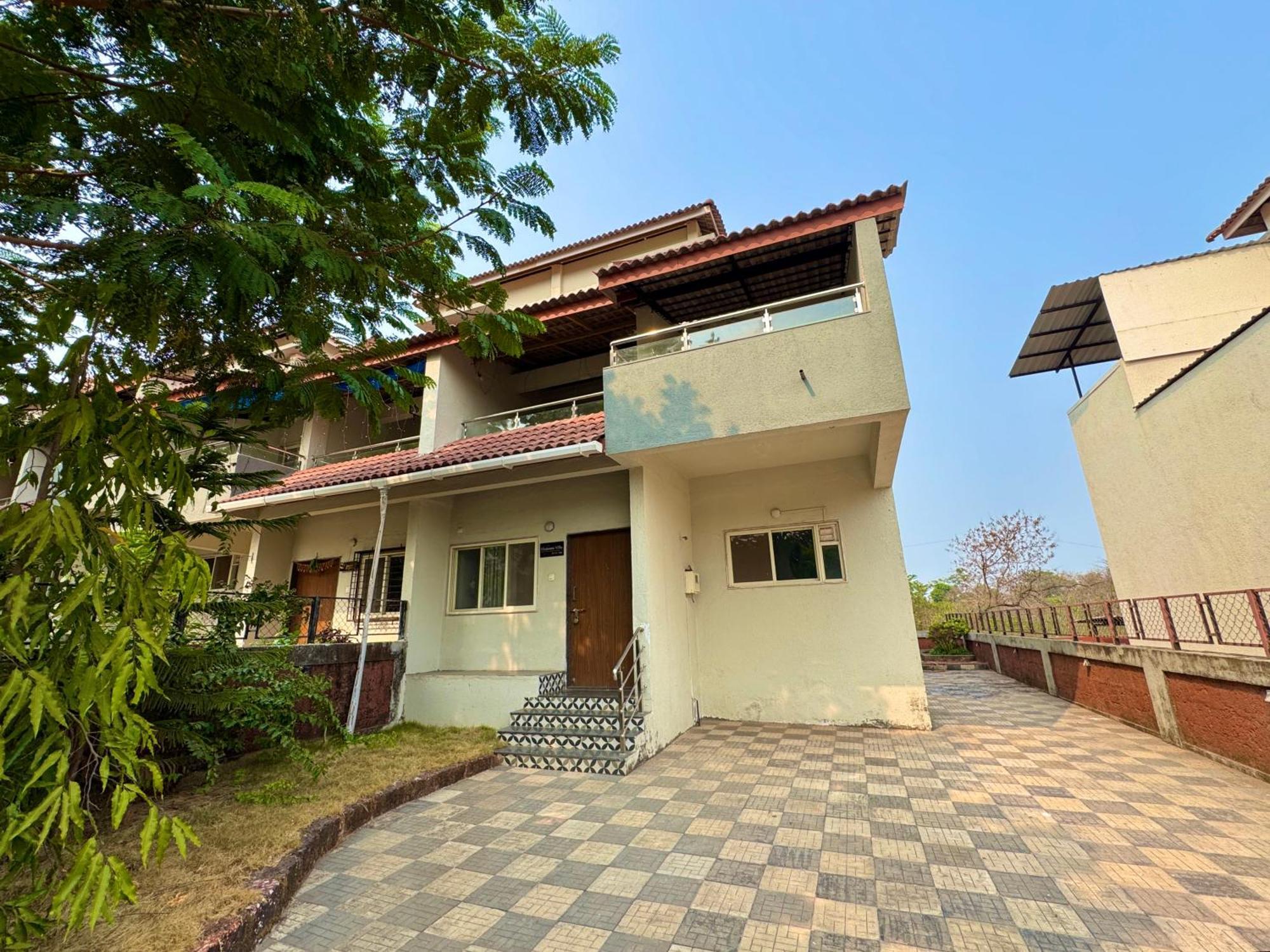 Hotel Sadhana Executive Dāpoli Exteriér fotografie